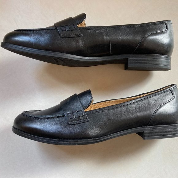 Naturalizer Woman's Black Leather Loafers - 9M - New Without Tags - Picture 3 of 8